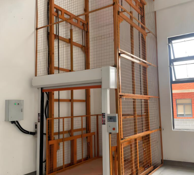 定城镇升降货梯是特种设备码